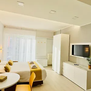 Leila's Forever - Apartamento